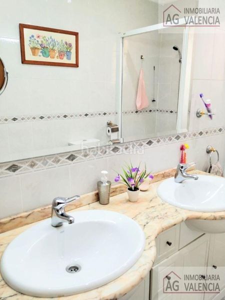 Foto d1538a62-bafd-42b5-afcb-f1ab51e119b8. Xalet amb calefacció aparcament piscina a Picassent