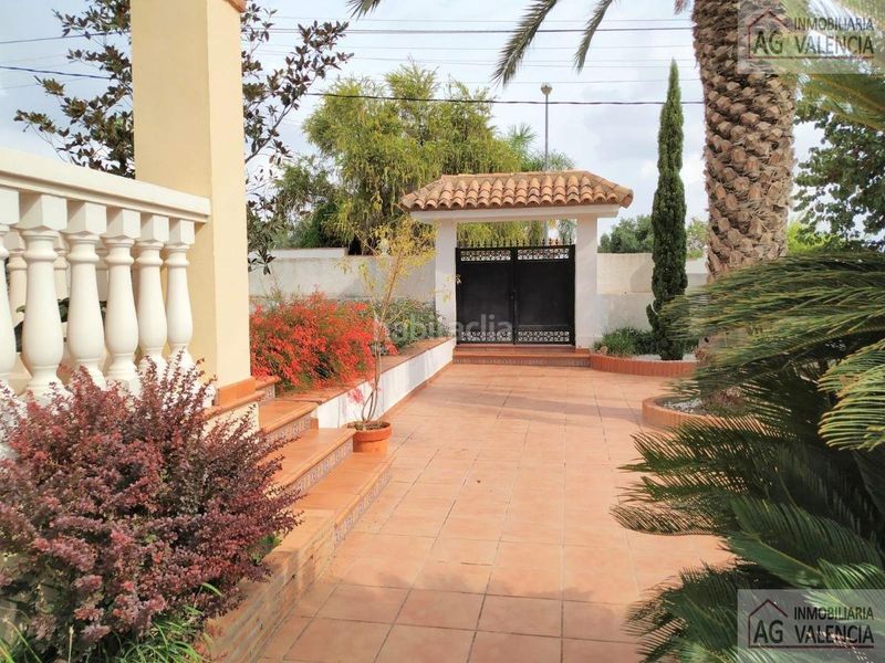Foto fc8bab46-046c-418f-b047-6cc025f40ead. Xalet amb calefacció aparcament piscina a Picassent