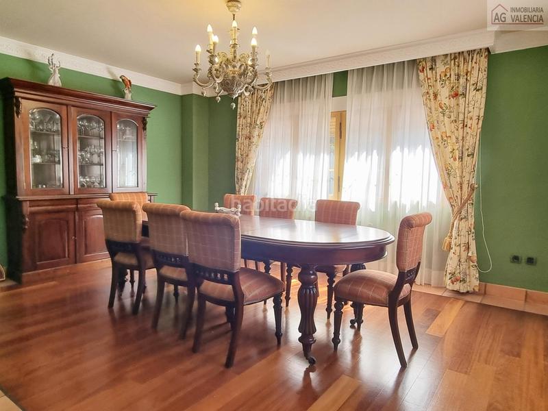 Foto 12608340-ba5d-410a-a8cc-e46e7c2bf594. Chalet with heating parking pool in Centro-El Castillo Sagunt