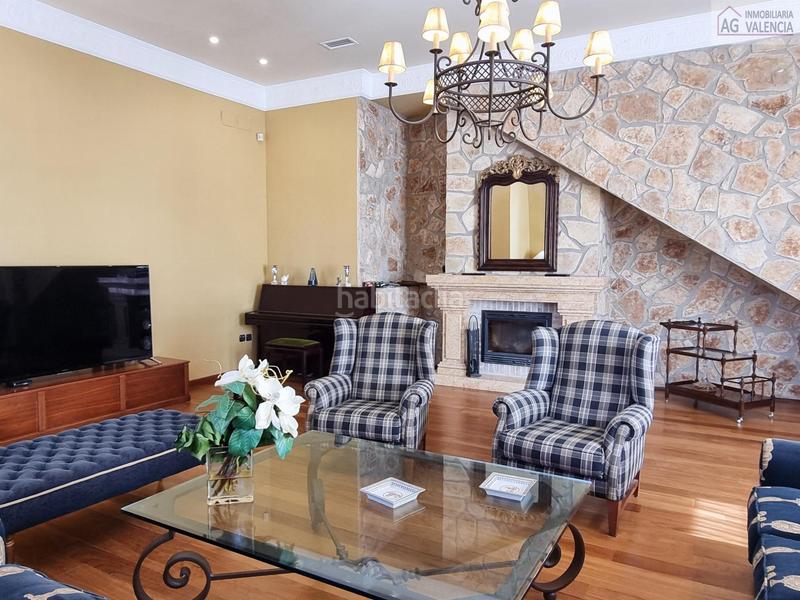 Foto 7f8291fa-89e0-4856-9a03-b37ae7e831ef. Chalet with heating parking pool in Centro-El Castillo Sagunt