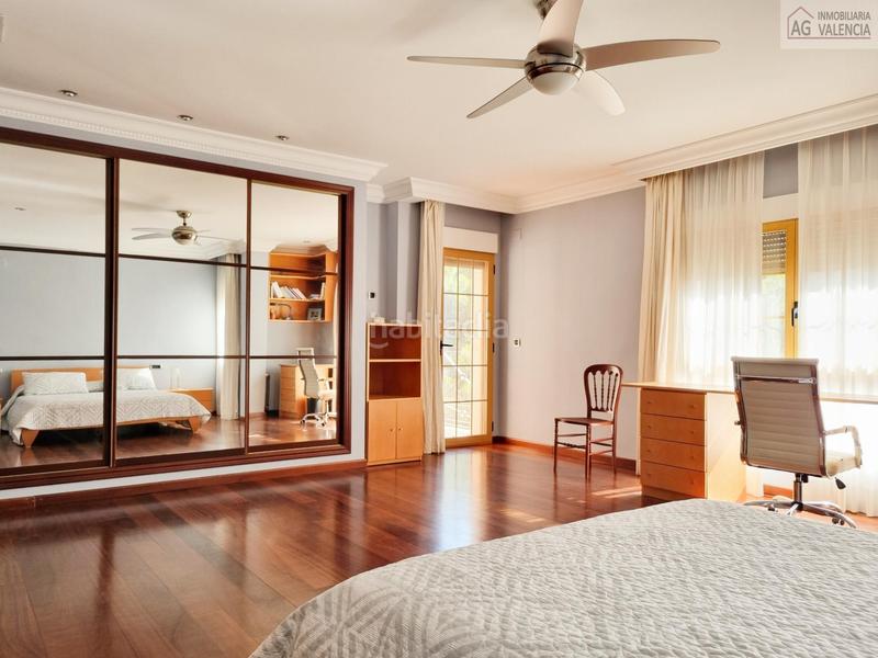 Foto f3c01cb0-83bd-4d75-b9b8-f4de3556d98f. Chalet with heating parking pool in Centro-El Castillo Sagunt