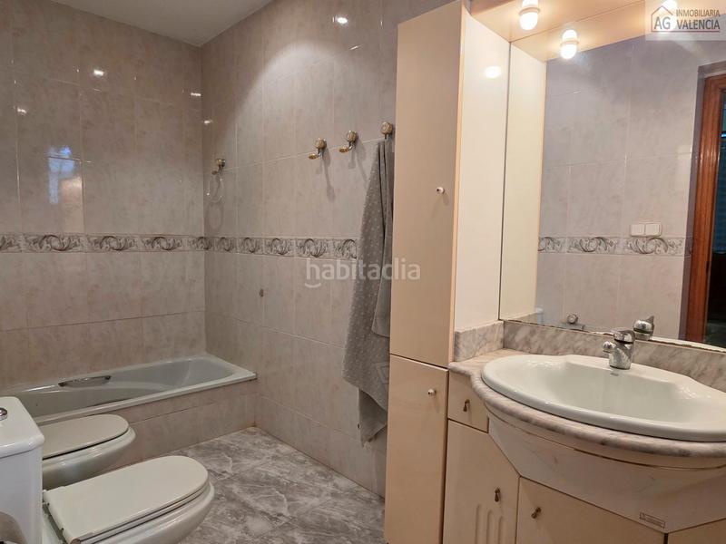 Foto 58383788-404f-4ab6-8043-b1b3875e5ef8. Casa amb aparcament a Bonrepòs i Mirambell