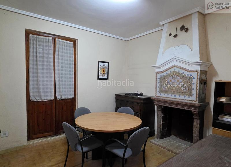 Foto 598b3217-a255-415b-b7d6-cf2dc5ea3368. Casa amb aparcament a Bonrepòs i Mirambell