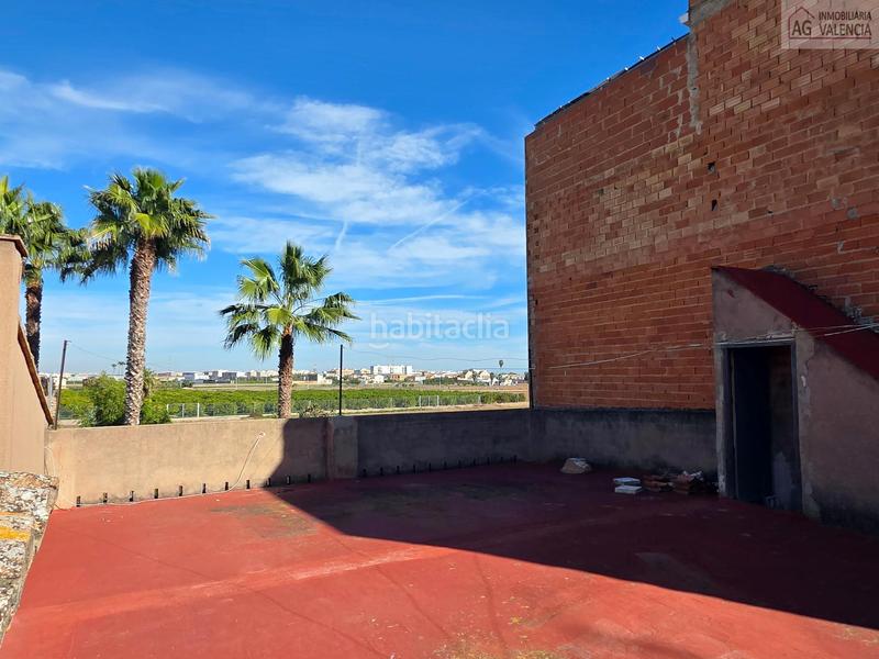 Foto 88f261c9-0c89-4ba8-b7f1-e7647a93f9ad. Casa amb aparcament a Bonrepòs i Mirambell