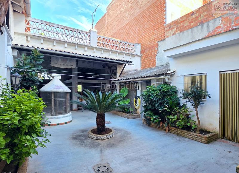 Foto cce1f376-2935-4fb0-aa88-c8f65ef0af79. Casa amb aparcament a Bonrepòs i Mirambell