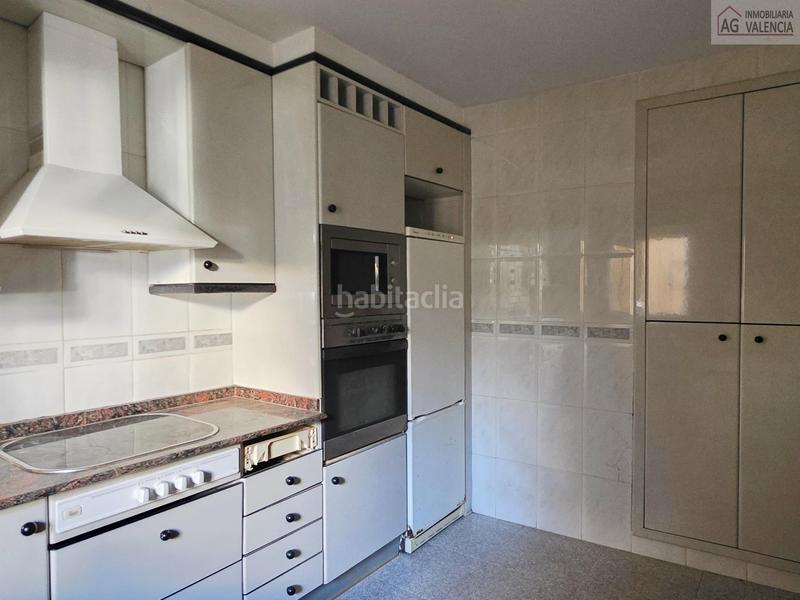 Foto d7ac9bb5-cb6e-460d-ad8c-b4899dd95769. Casa amb aparcament a Bonrepòs i Mirambell