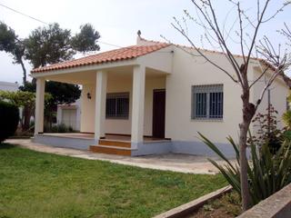 Xalet  Carrer cala puntal r. Chalet en costa sur con 1.300m de parcela