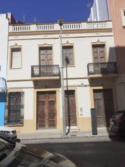 Lloguer Local Comercial  Carrer de costa i borràs. Local a 30m del paseo maritimo