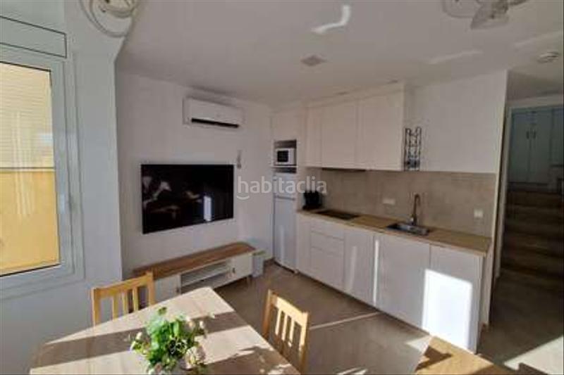 Foto 785e8ed4-c788-4fb4-9eb7-b94c7eec7ca2. Casa adossada amb calefacció a Casco Urbano Vinaròs