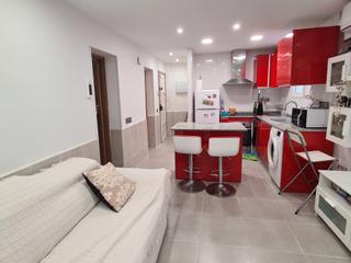 Pis  Carrer de sant gregori. Bajo totalmente reformado a 200m del paseo maritimo