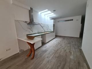 Casa en Casco Urbano. Preciosa casa a estrenar a 100m del paseo maritimo