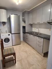 Casa  Avinguda de maria auxiliadora. Casa al lado de todos los servicios