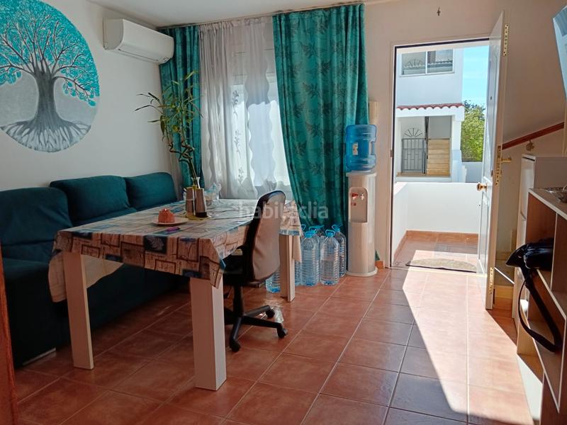 Foto b39bcf80-5ca7-4987-8e27-a095292f985f. Casa adossada amb calefacció aparcament piscina a Vinaròs
