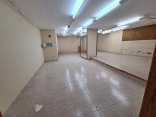 Local Comercial  Carrer major. Gran local en calle mayor