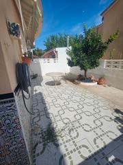 Maison jumelée  Carrer illes columbretes. Casa pareada en el casco urbano