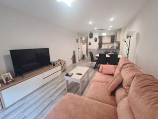 Appartement  Carrer del pintor puig roda. Piso con terraza de 40m y plaza de parking.