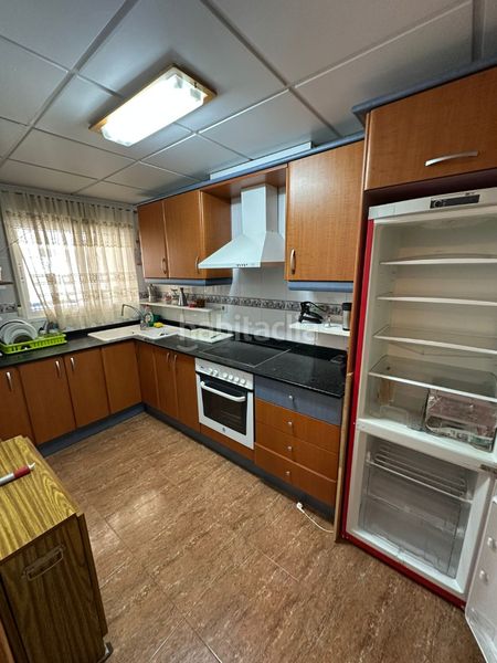 Foto e17c0f02-876c-43ed-8030-ef36f675d6b4. Pis amb aparcament a Casco Urbano Vinaròs