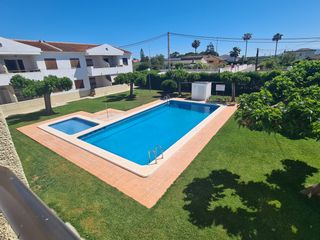 Apartament  Carrer de peñíscola. Apartamento en costa sur con piscina y zona comunitaria