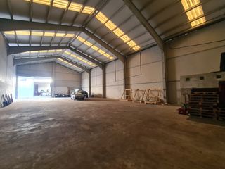 Nau industrial  Carretera valencia-barcelona. Se vende nave muy bien ubicada