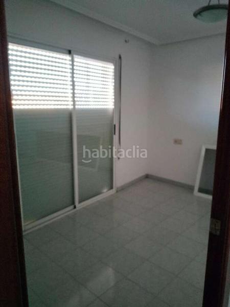 Foto 9196fb7f-2f43-45f3-9c28-e8e4dc0d1db3. Haus mit heizung parking in Ulldecona