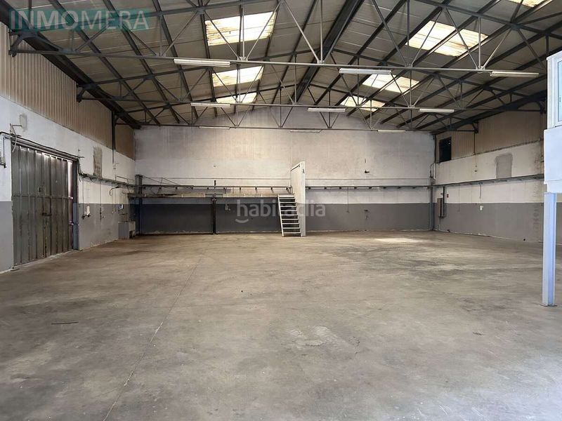 Foto c07a1047-a662-42ec-aa3f-1bb87f6eefb4. Nau industrial a Centro Comercial - Capsades - Hospital Vinaròs