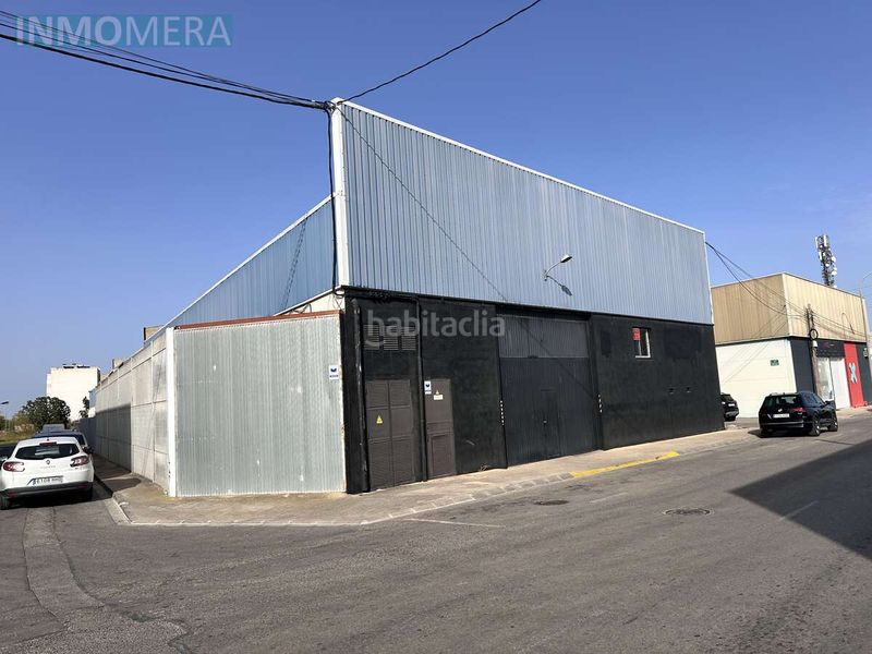Foto c8129cbf-aa0e-4d2f-8bd0-6473641e91cb. Nau industrial a Centro Comercial - Capsades - Hospital Vinaròs