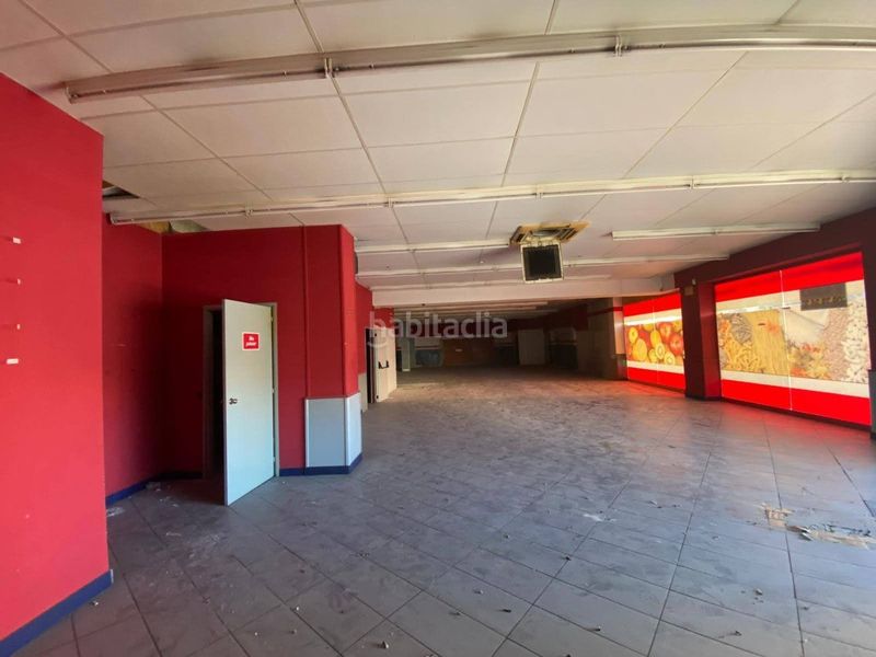 Foto 23b82453-ab8d-48fb-b9dd-b71546942ee6. Local comercial amb calefacció a Casco Urbano Vinaròs