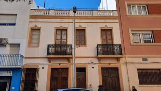 Lloguer Local Comercial a Casco Urbano. Local en alquiler
