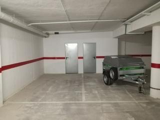 Aparcament cotxe a Casco Urbano. Plaza de parking muy amplia