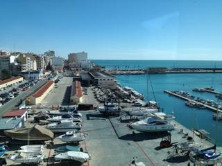 Appartement à Casco Urbano. Planta baja a escasos metros del mar