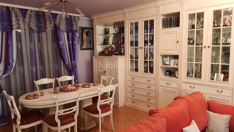 Foto f1dc927d-c52b-4b5d-a8c9-aa700bf4cb41. Casa adossada amb calefacció aparcament piscina a Vinaròs