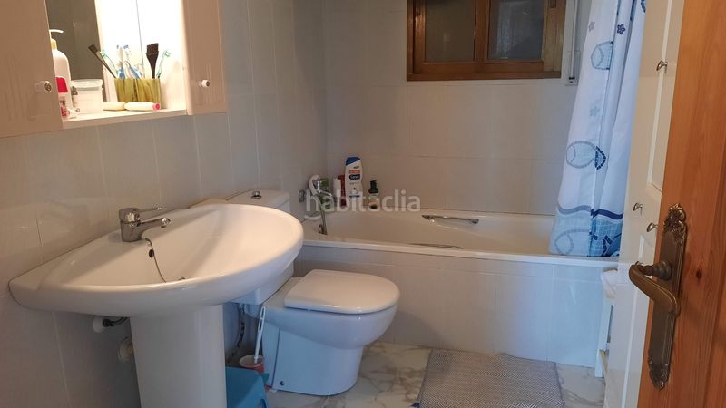 Foto a48ac4ae-ade9-4d9b-9702-62bc7ecbcf09. Xalet amb xemeneia calefacció aparcament a Centro Comercial - Capsades - Hospital Vinaròs