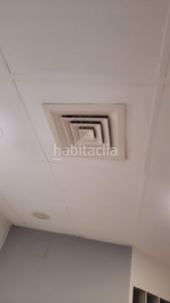 Foto b412a620-9c78-45be-a9d2-5a3be5690699. Local comercial amb calefacció a Casco Urbano Vinaròs
