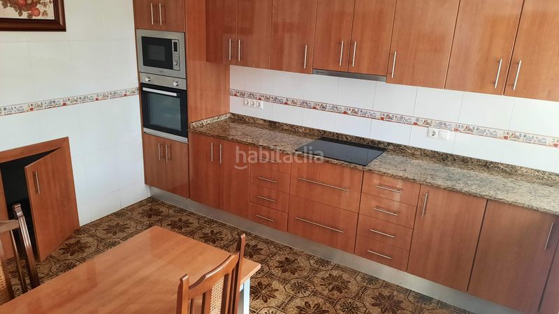 Foto 2a2d6cc2-9961-430a-92c5-9b77912d5e17. Casa adossada amb calefacció aparcament a Casco Urbano Vinaròs