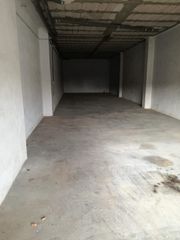Lloguer Local Comercial a Casco Urbano. Local comercial en alquiler