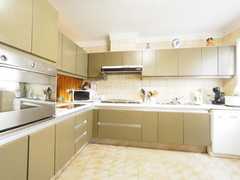 Foto 3d7b81af-c842-411a-bedf-9ad1c15eed75. Ático àtico en el centro en Creu de la Mà Figueres