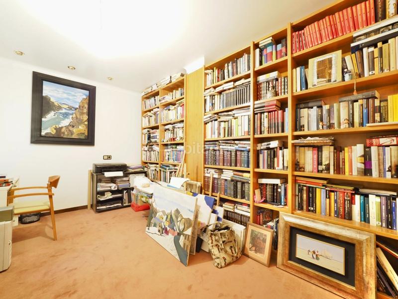 Foto 67a010c0-ff01-402f-b927-11752895bdbb. Ático àtico en el centro en Creu de la Mà Figueres