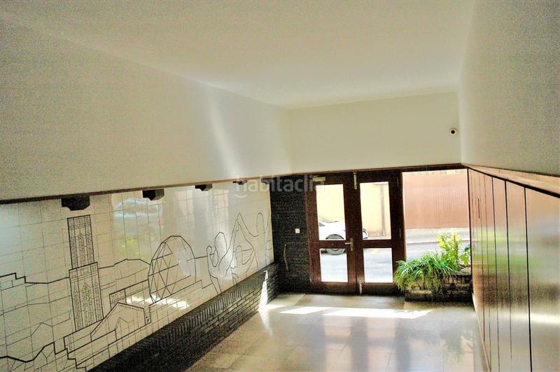 Foto b987c09d-0352-4320-8ae5-5201065a37c4. Ático àtico en el centro en Creu de la Mà Figueres