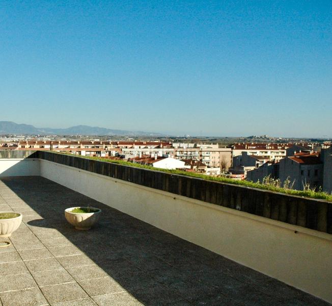 Foto bde482e4-810c-479f-a3d9-fad281cba485. Ático àtico en el centro en Creu de la Mà Figueres
