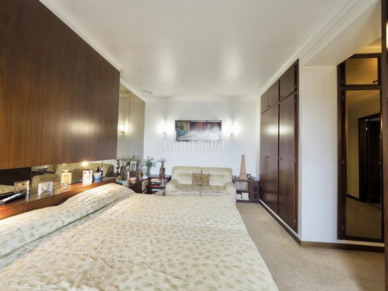 Foto cc4dbb87-546d-4eac-aef7-1d5c90892029. Ático àtico en el centro en Creu de la Mà Figueres