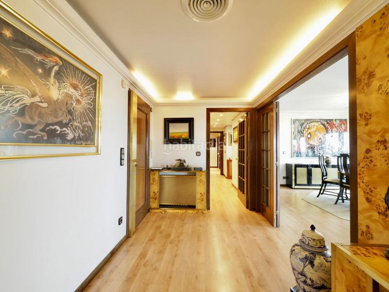 Foto f4cf4f2b-128b-4c29-b89d-8b210ae90176. Ático àtico en el centro en Creu de la Mà Figueres