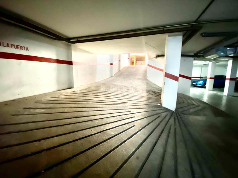 Foto ab26a33d-7ca9-4aeb-b143-5eb67e98664f. Posto auto in Centre Figueres