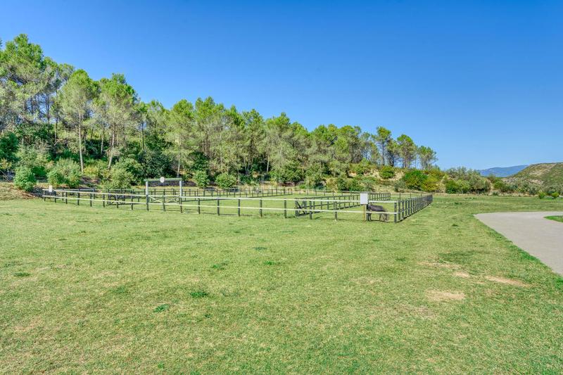 Foto 085e9801-feb0-4310-b4c1-c3f8f2ea6258. Casale con riscaldamento parcheggio piscina in Boadella i les Escaules