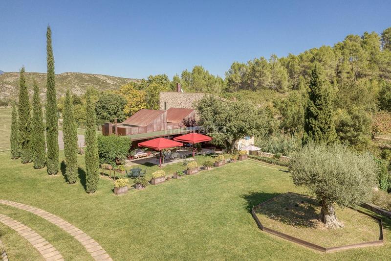 Foto 28a0948d-3214-4152-93bd-316290e156dc. Casale con riscaldamento parcheggio piscina in Boadella i les Escaules