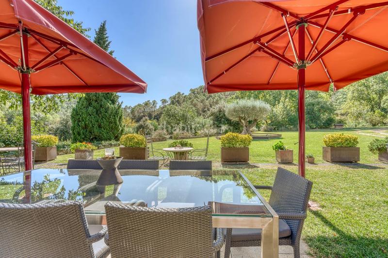 Foto 2b2d1537-6796-416a-9b0e-eddb365ff966. Casale con riscaldamento parcheggio piscina in Boadella i les Escaules