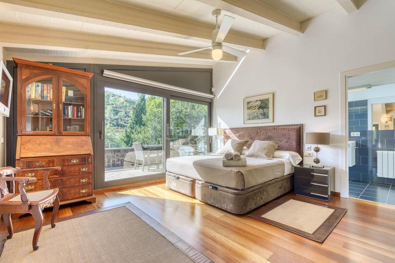 Foto 3713943a-c5ae-4bff-8650-8fb6d42f23f8. Casale con riscaldamento parcheggio piscina in Boadella i les Escaules