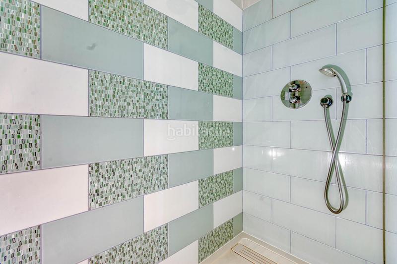 Foto 73405370-2258-4ef1-99cb-3a82133ddce9. Casale con riscaldamento parcheggio piscina in Boadella i les Escaules