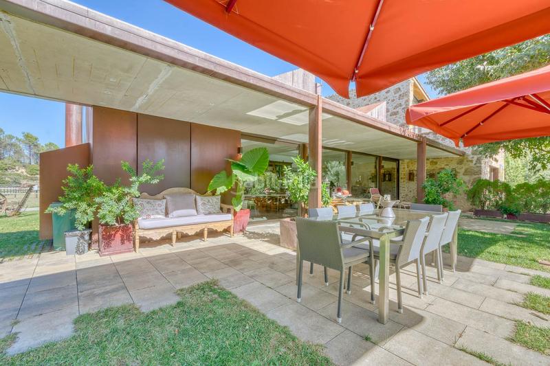 Foto 8cd0f2cf-1a3b-459d-b5c5-c2535f1838c0. Casale con riscaldamento parcheggio piscina in Boadella i les Escaules