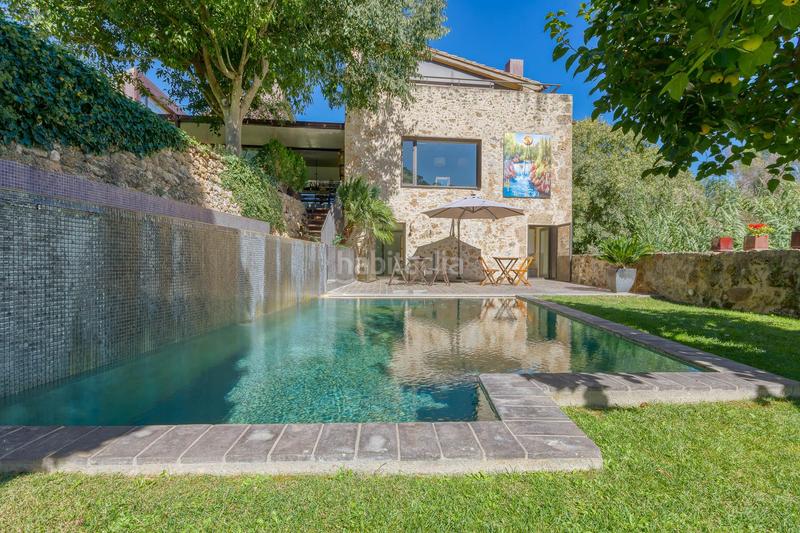 Foto 9de613fc-8091-4173-b117-5f14c2b6dc7c. Casale con riscaldamento parcheggio piscina in Boadella i les Escaules