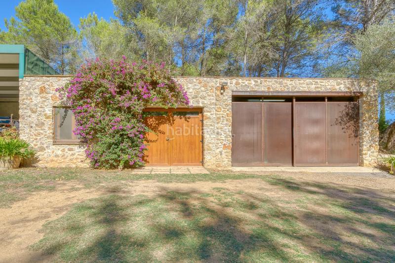 Foto aeba8e8b-e385-4f2a-b415-b88af9bd6b8c. Casale con riscaldamento parcheggio piscina in Boadella i les Escaules